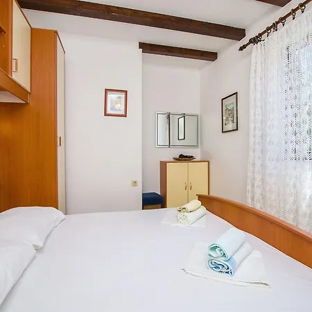 Apartment Vojka Milna (Brac)